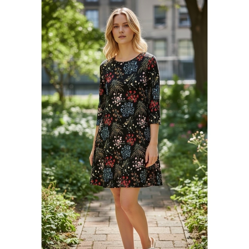 Charming Charlie Women's Sz L Black Floral Keyhole Back Shift Dress Cottagecore